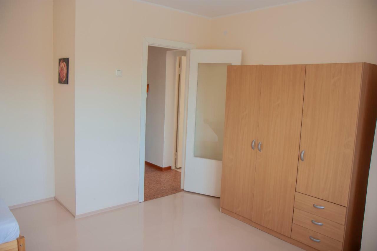Pirni Apartment Talin Exterior foto